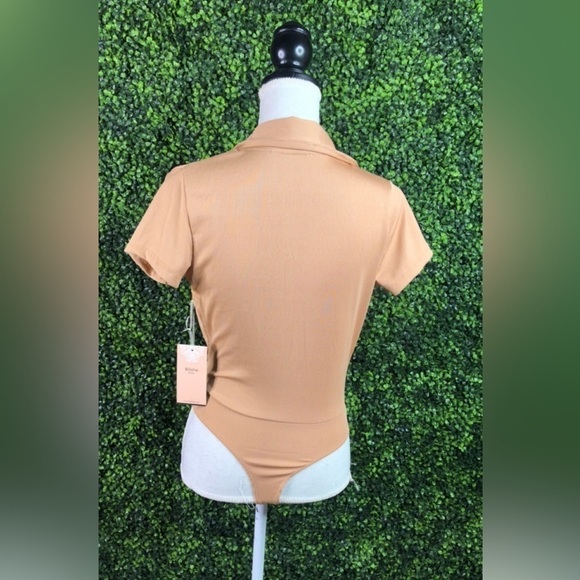 Ribbed deep v bodysuit NWT - Picture 5 of 9